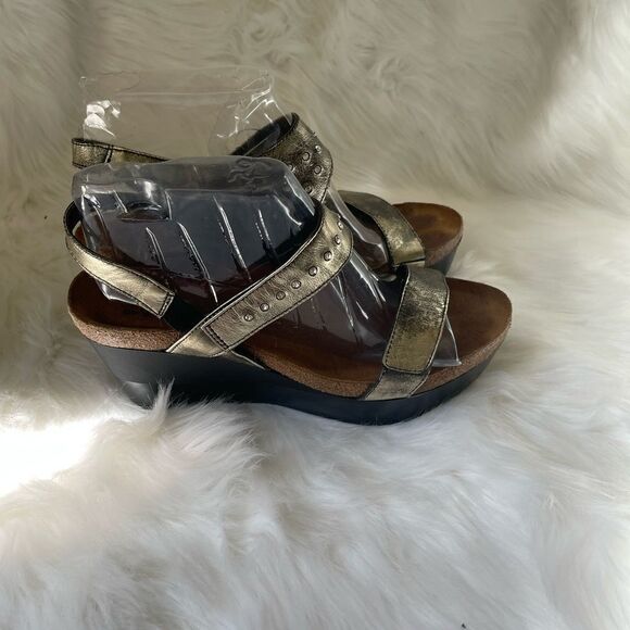 Naot metallic antique bronze wedge straps sandals Rhinestones accent EUR SZ40 - Picture 3 of 14